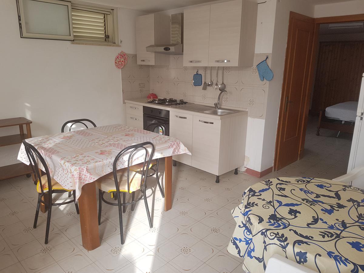 Ws Economy Rooms & Apartment Gallipoli Exterior photo